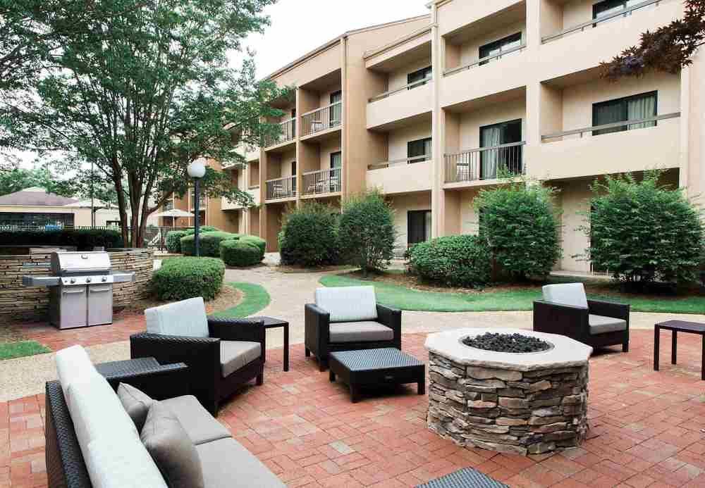 Courtyard Montgomery Exterior foto